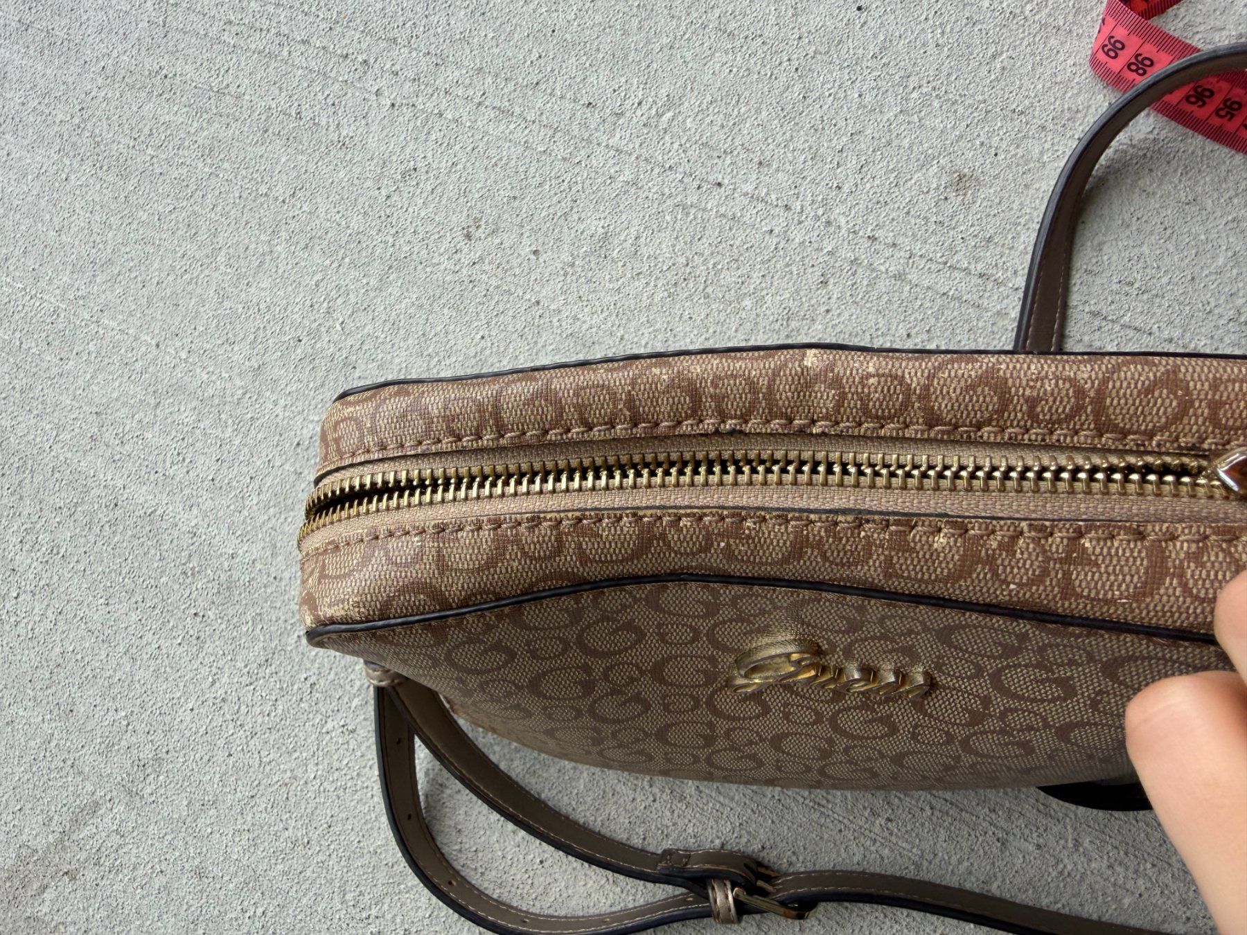 Guess Borse da donna: Guess Handtasche, beige/gold – Usato da Riehen venduto da edu_92w7 5