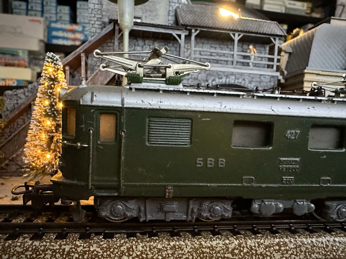 Märklin Modelleisenbahnen: Märklin 3014 RET800 SBB Re 4/4 I – Gebraucht aus Lupsingen von New-Haven 1