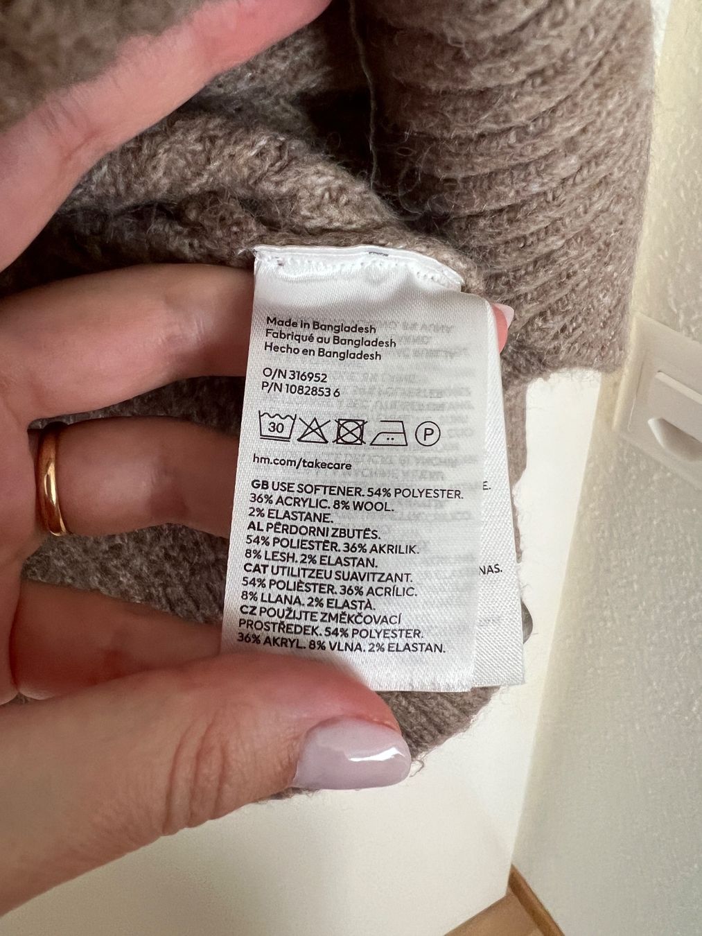 H&M Maglioni & Felpe: H&M Jumper EUR M – Usato da Horgen venduto da linuxrp 2