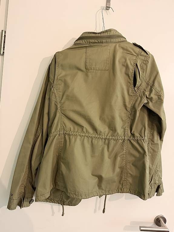 Giacche: Parka Jacke Tommy Hilfiger – Usato da Adligenswil venduto da TST04 1