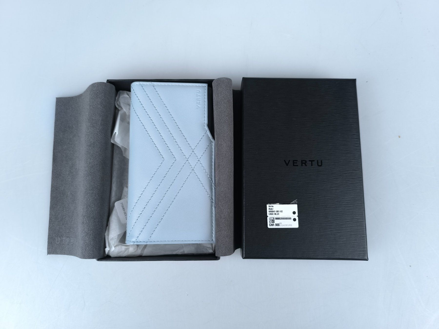 Vertu Covers & Schutzfolien: Original VERTU Aster Horizontal Blue Quilt Calf Case – Neu (gemäss Beschreibung) aus Rüti ZH von Restwert_Rueti_ZH 5