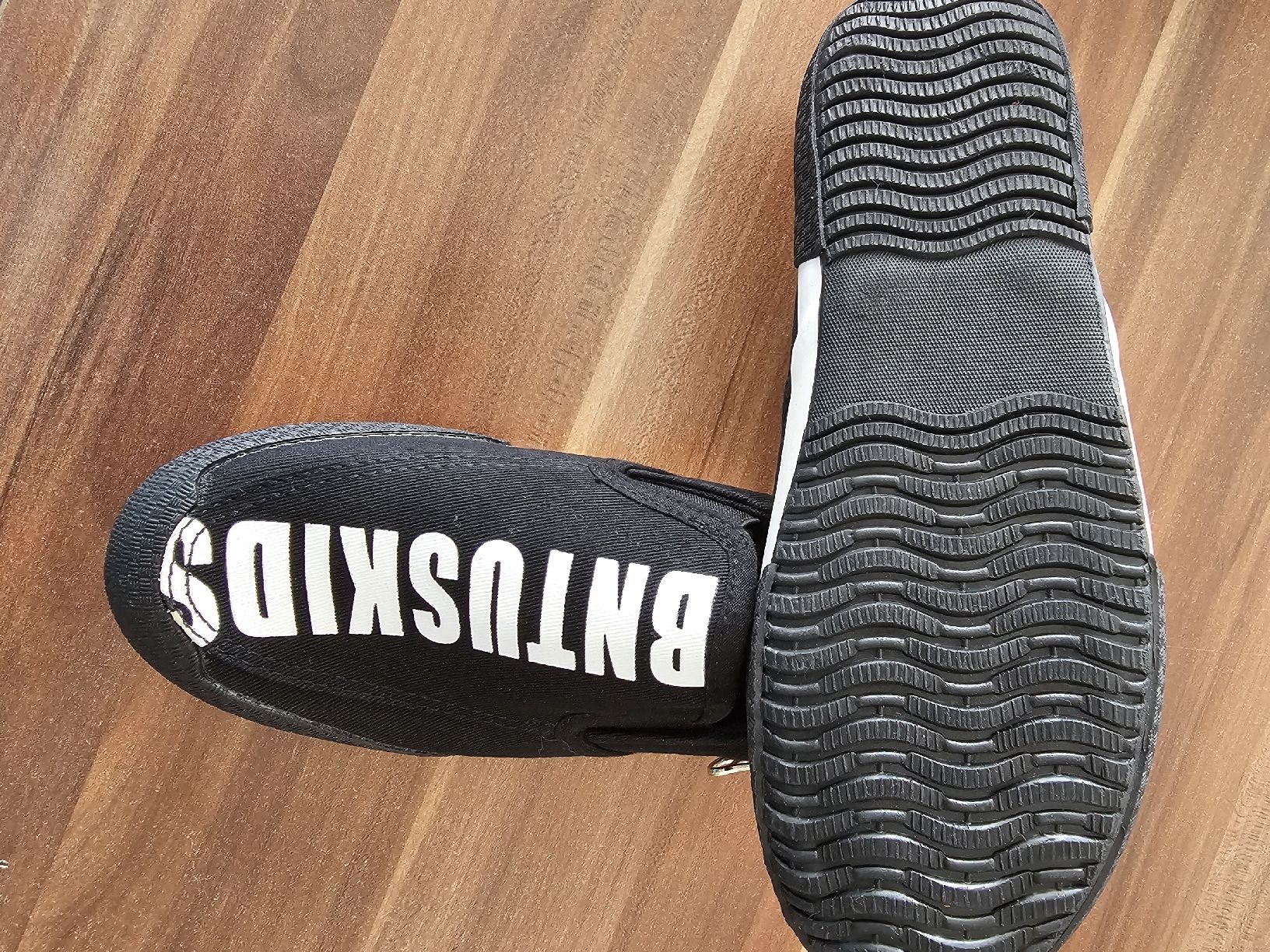 Scarpe da uomo: Coole Sneakers Gr. 35/36 NEU – Nuovo e nell'imballaggio originale da Bütschwil venduto da Taranabo 1