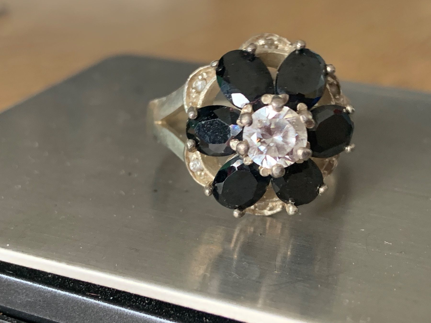 Ringe: Silberring Blume schwarzes Glas (63/20) – Gebraucht aus Laufen von Bellebellezza 5