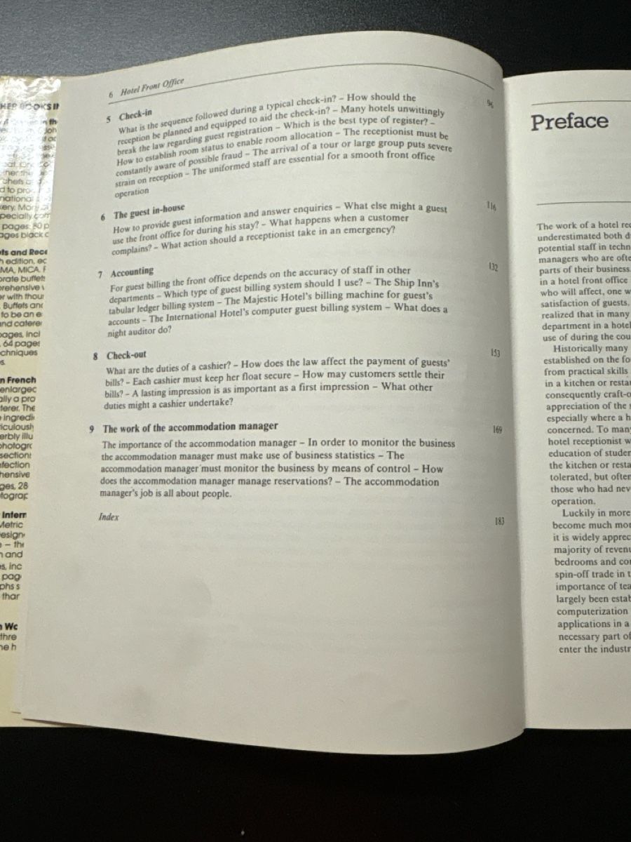 Libri: Hotel Front Office v. Bruce Braham – Usato da Verscio venduto da Foroglio 3