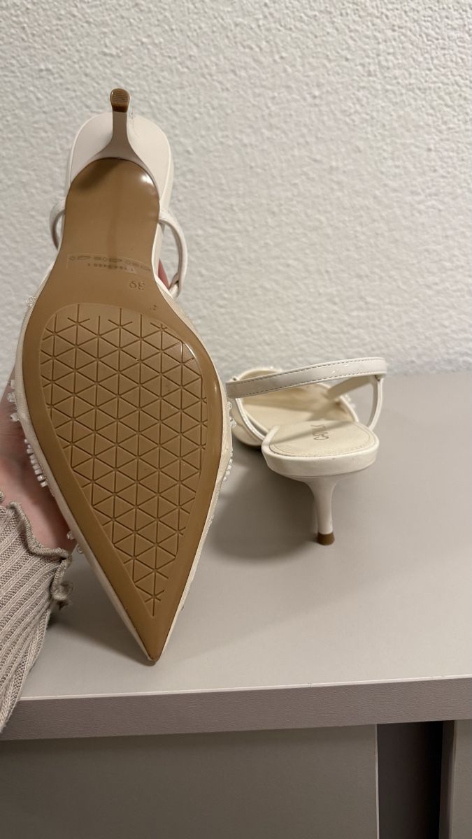 Dosenbach Damenschuhe: Hochzeitsschuhe Gr. 39 NEU – Neu (gemäss Beschreibung) aus Cham von Taxjov 2