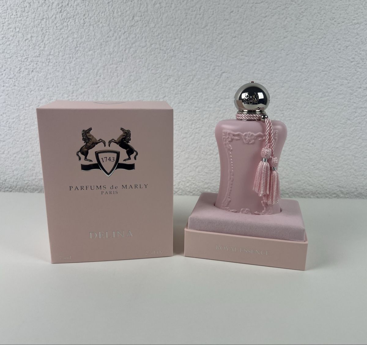 Parfum & Eau de Toilette: Parfums de Marly Delina Eau de Parfum 75ml – Gebraucht aus Stein am Rhein von Moons_of_Saturn 1