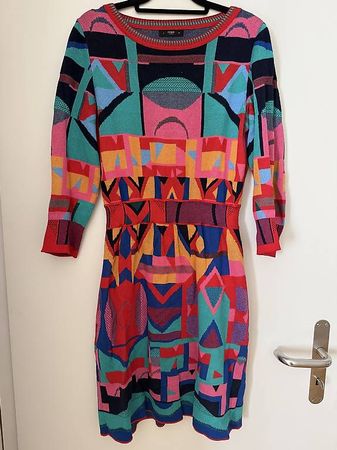 Ikonisches Kleid IVKO Gr. S 