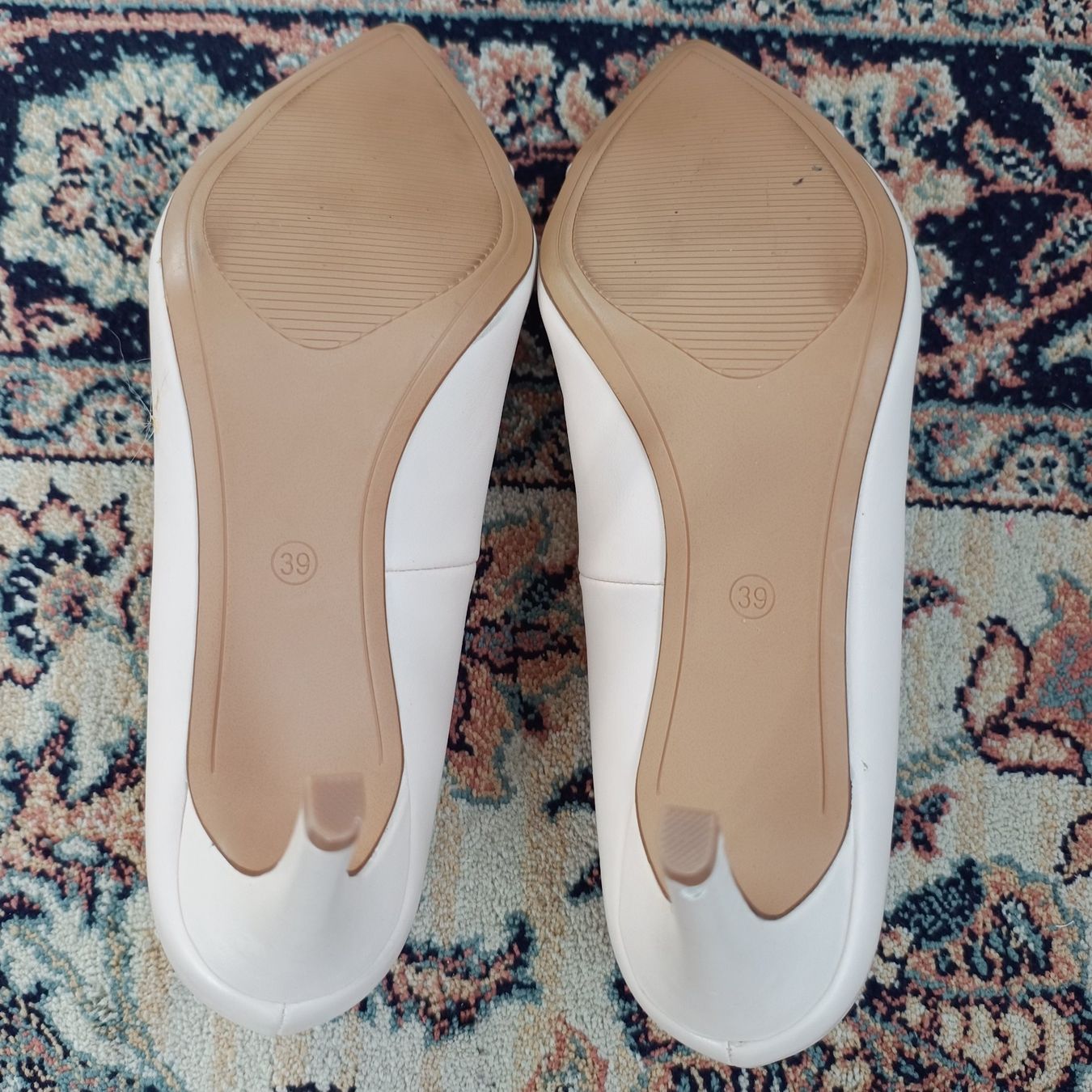 Graceland Scarpe da donna: Beige Graceland Pumps, Gr. 39 – Usato da Emmetten venduto da Hornberger 3