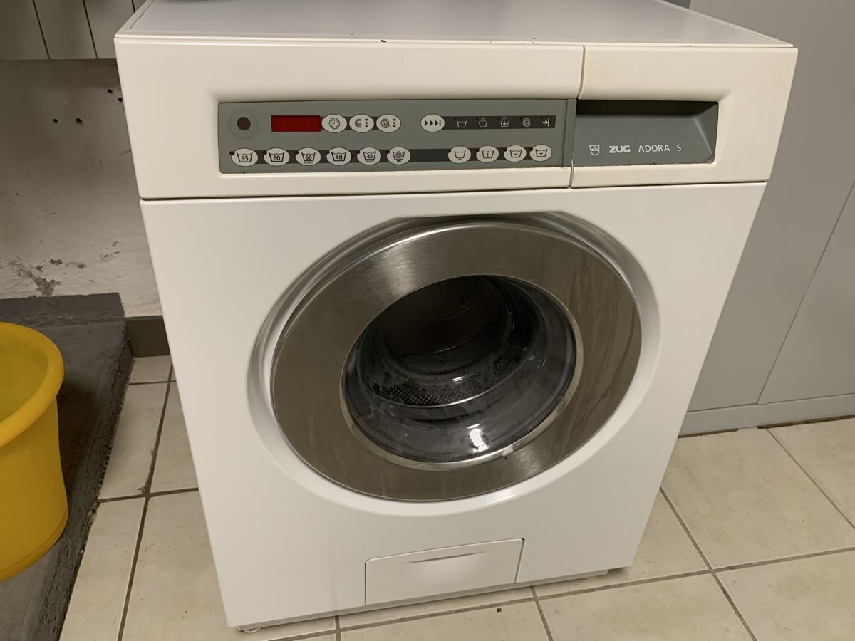 Lavatrici: Waschmaschine V-Zug Adora S – Difettoso da Murgenthal venduto da Ivy69