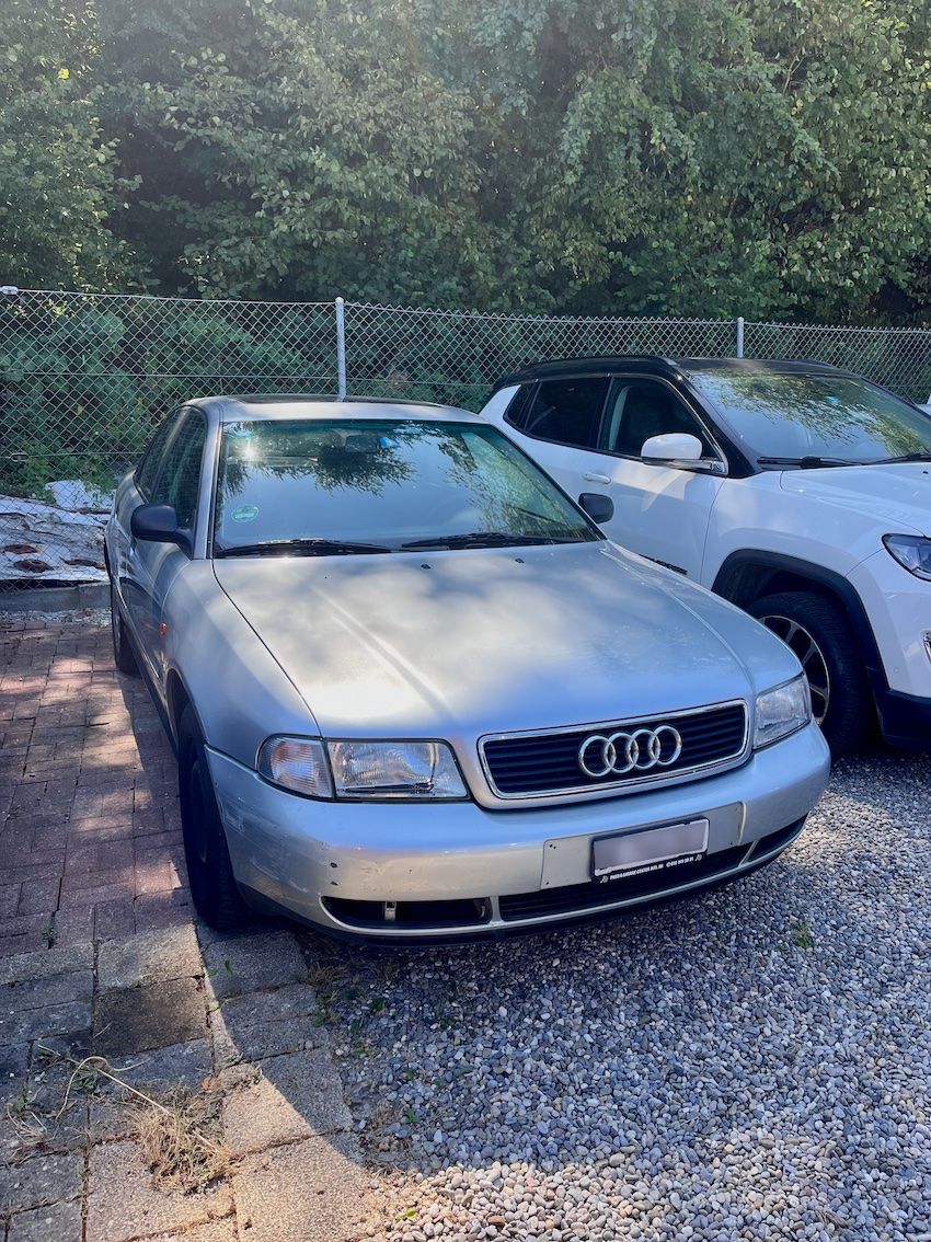 Audi Automobili: Audi A4 – Difettoso da Biel/Bienne venduto da jotthaa 1