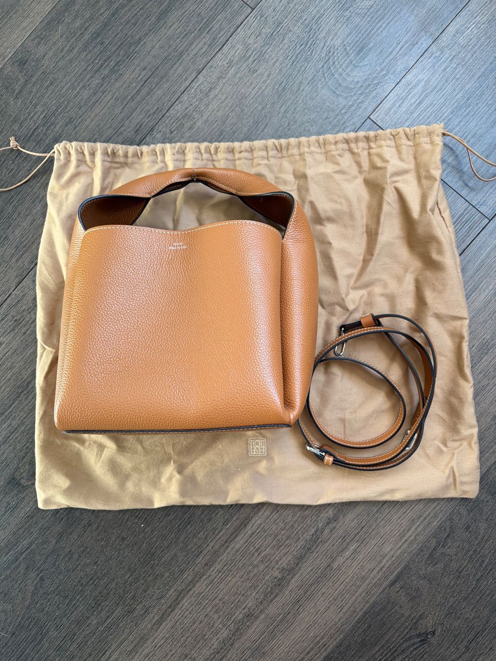 Totême Borse da donna: Toteme bucket bag – Nuovo (secondo la descrizione) da Männedorf venduto da van_2wxh