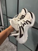 LOUIS VUITTON BASKET