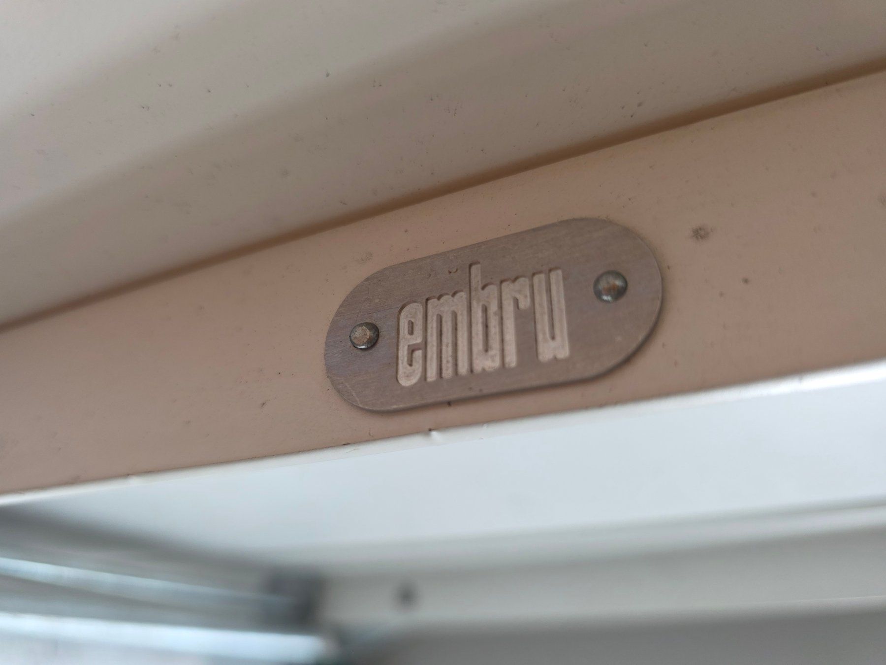 Embru Tavoli: Embru Häfeli Gartentisch – Usato da Bern venduto da Poobah 2