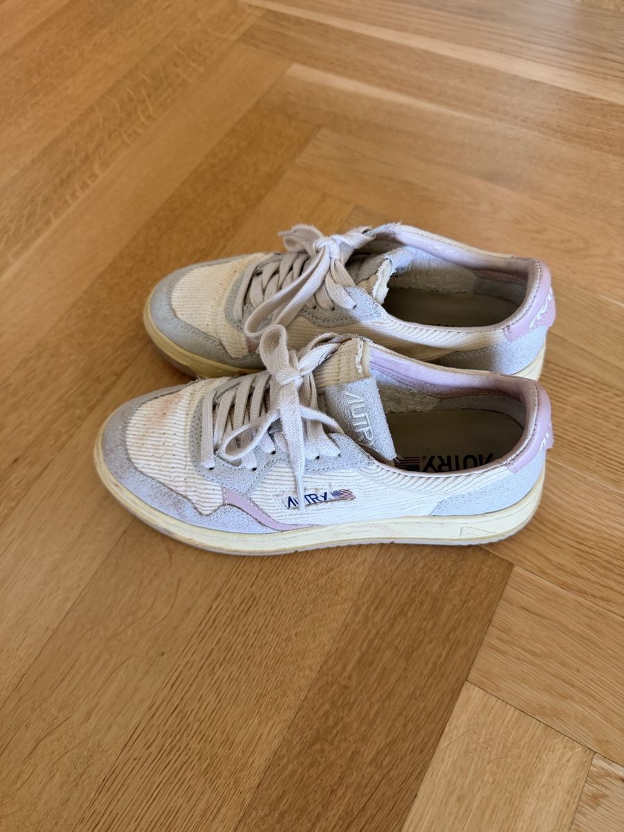 Autry Chaussures femmes: Autry Sneakers size 37 – D'occasion à Meilen par ana_nln9