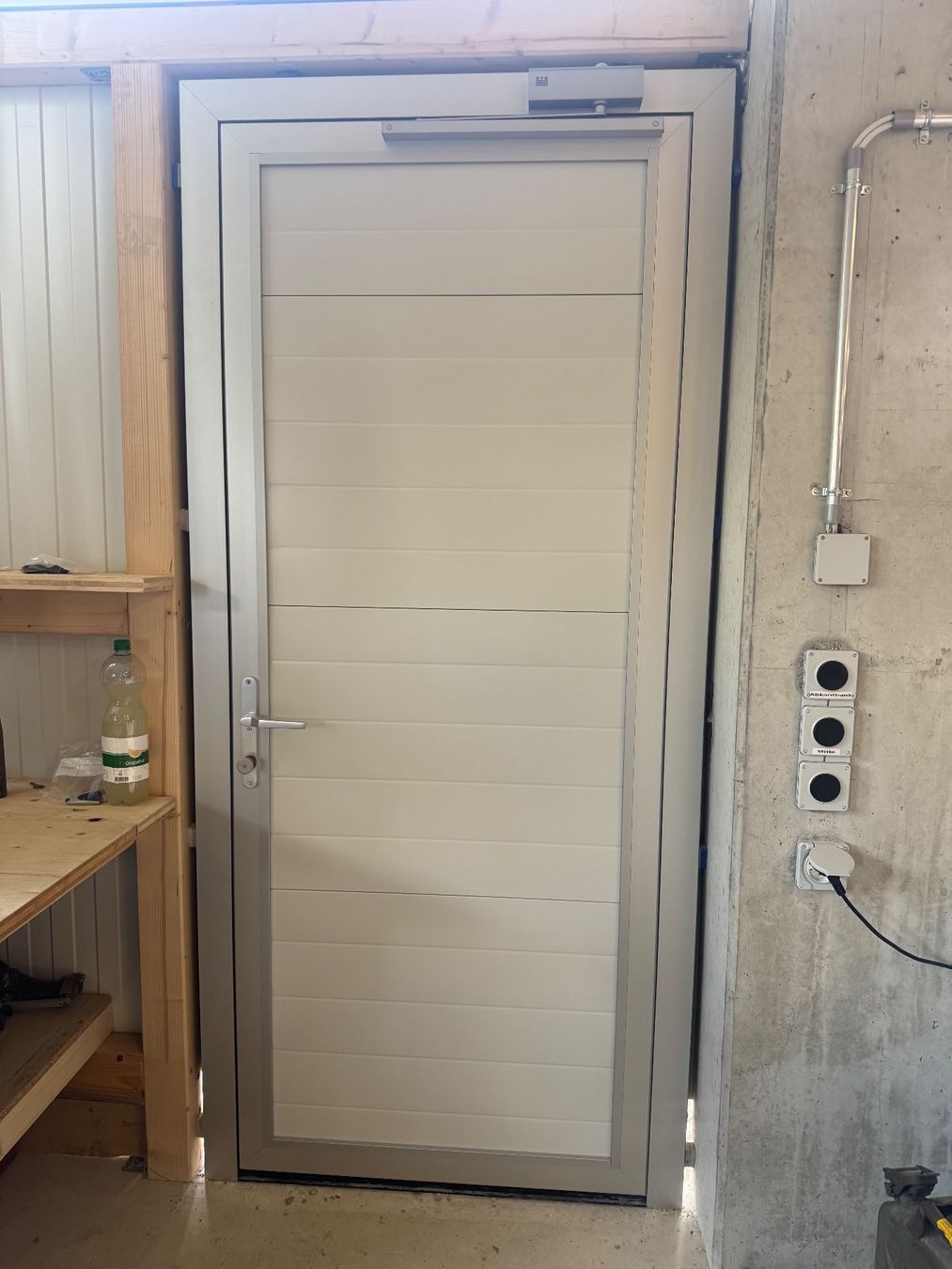 Porte: Türe Alu Iso 60 – Usato da Grosswangen venduto da honda1986 1
