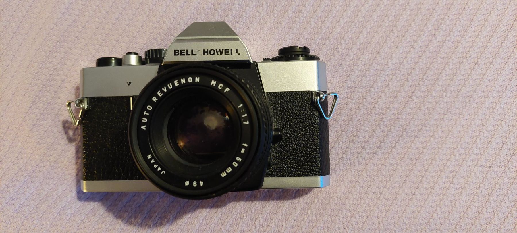 Fotocamera: Bell & Howell Spiegelreflexkamera mit Objektiv – Usato da Bern venduto da citron_limonade