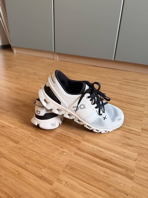 Scarpe da donna: New On Cloud X Schuhe - Gr. 40 – Usato da Zürich venduto da len_9nt6 1
