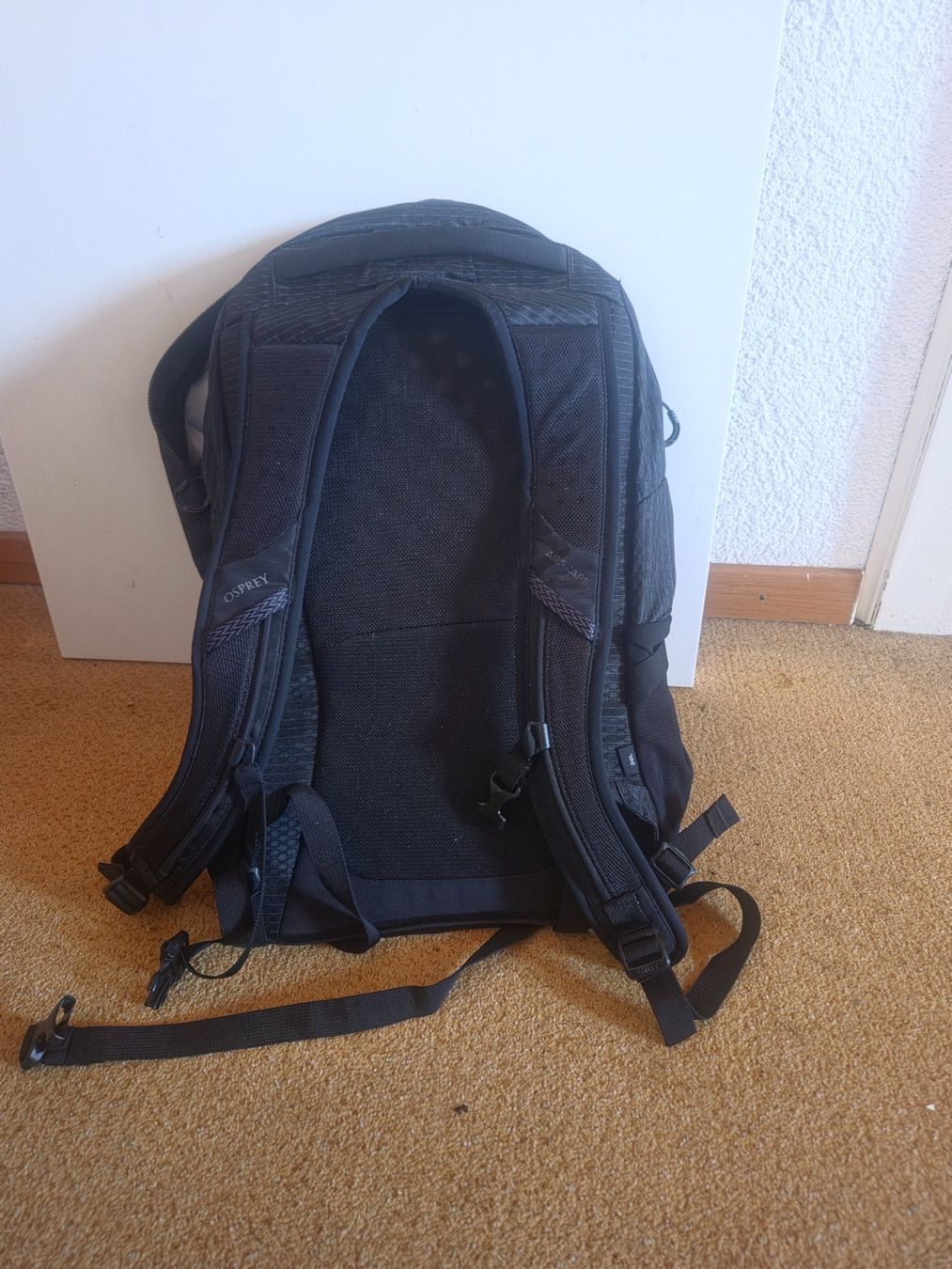 Osprey Zaini: Sac à dos Osprey Comet 30L - comme neuf – Usato da Prilly venduto da Lorrysa 3