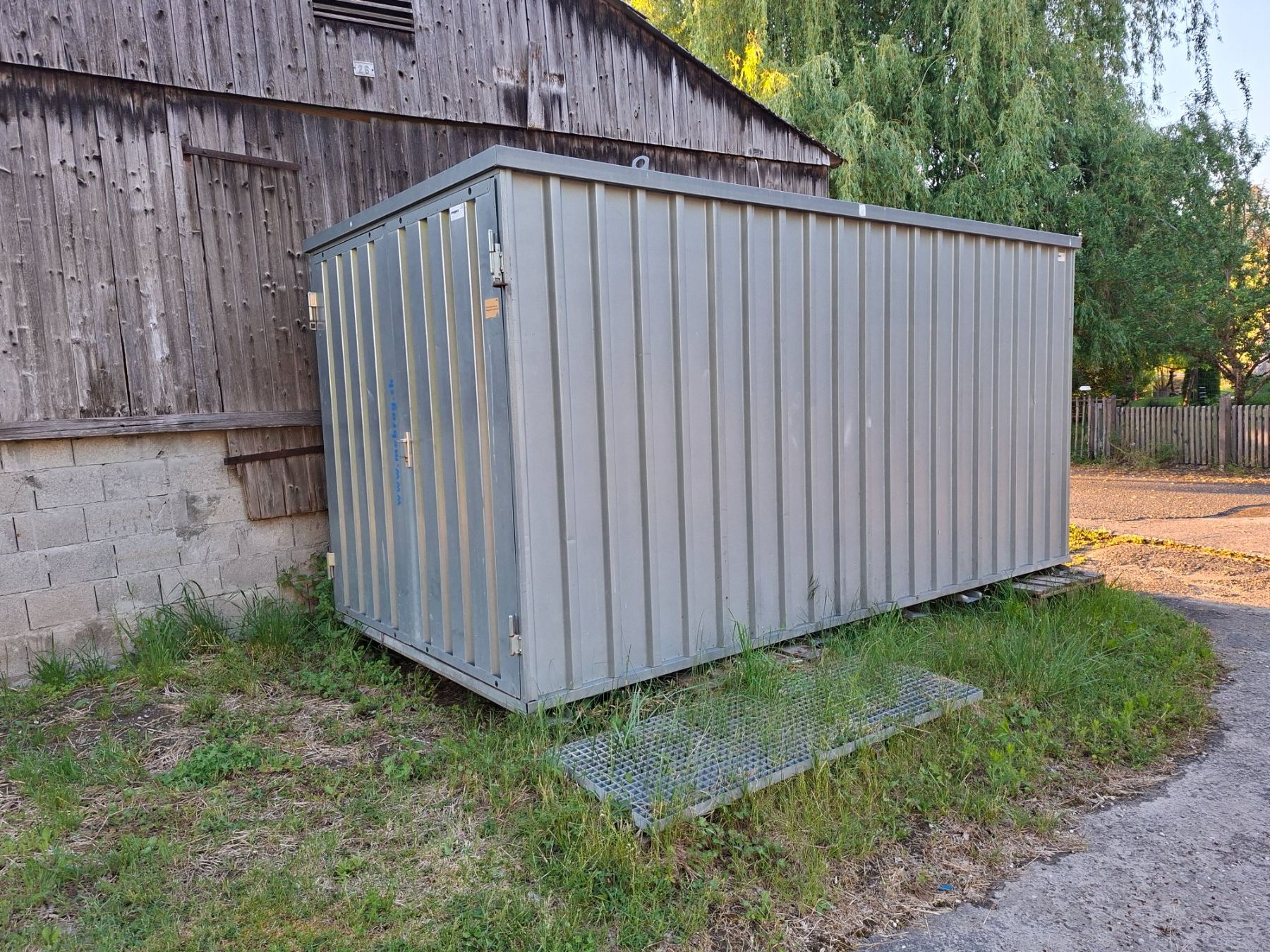 Conteneurs de construction: Lagercontainer Materialcontainer 4 Meter lang 2 Meter breit – D'occasion à Schnottwil par Handwerk64