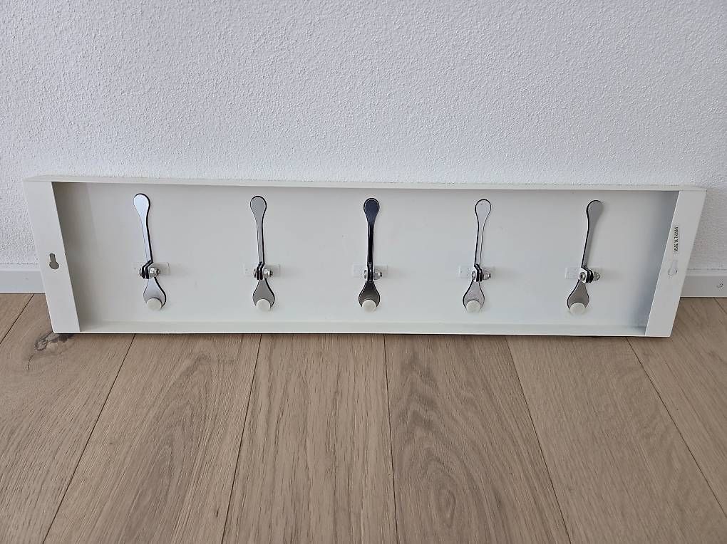 Garderobe: Praktische Garderobe – Gebraucht aus Maienfeld von ale_rm87 1