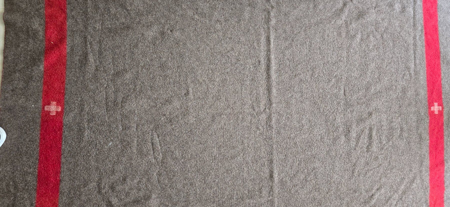 Schweizer Armee Coperte: Couverture Suisse – Usato da Martigny venduto da pivert03