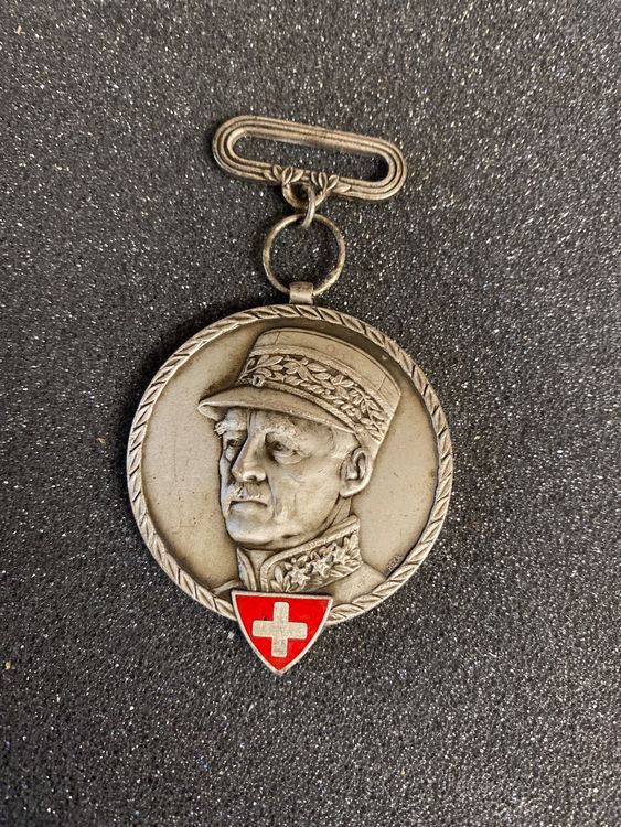 Médaille Suisse – Général Henri Guisan – 5ème Marche Du Souvenir Mezières 1972