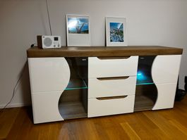 Sideboard weiss Holz mit Beleuchtung gebraucht