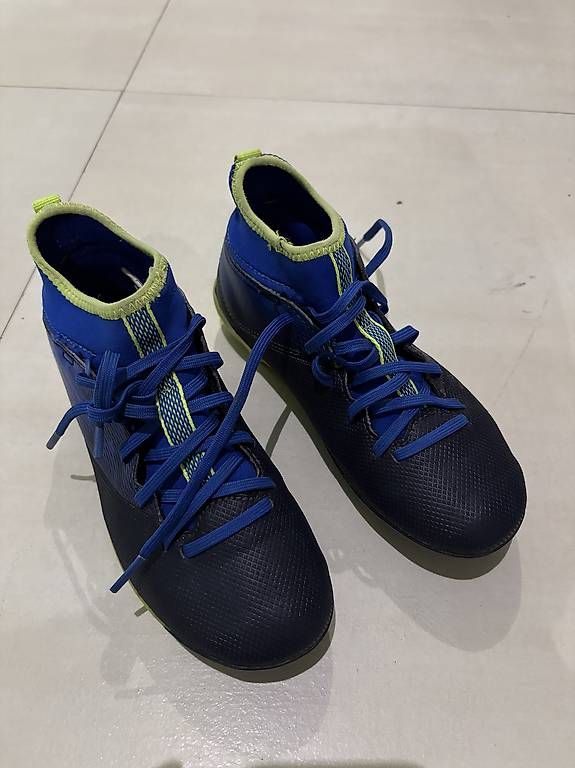 Scarpe per ragazzi: Scarpe calcio num 33 – Usato da Cresciano venduto da KLG-08 1