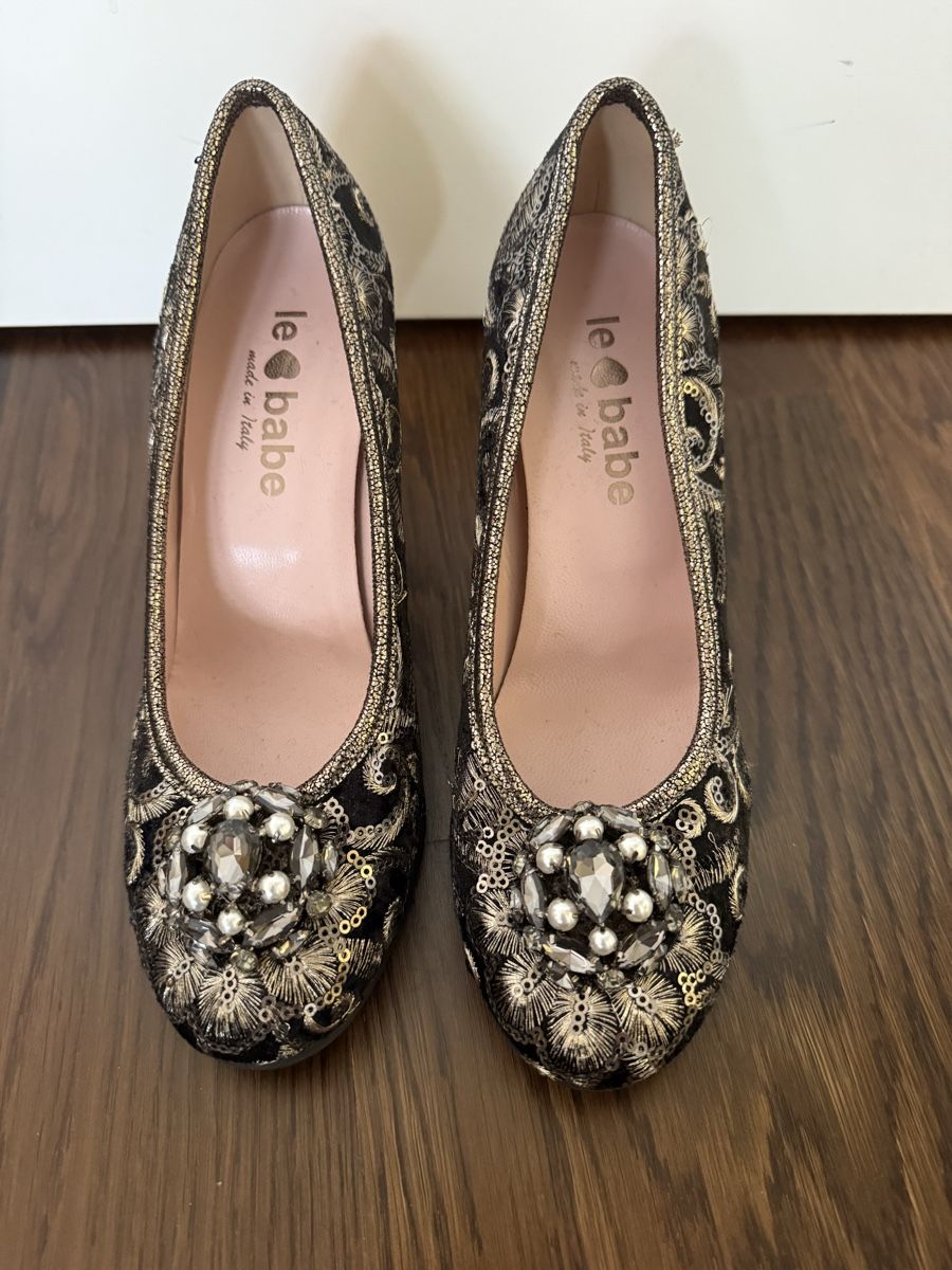 Scarpe da donna: Décolleté Le Babe Nr. 36,5 – Nuovo (secondo la descrizione) da Zürich venduto da Fabrizio1978