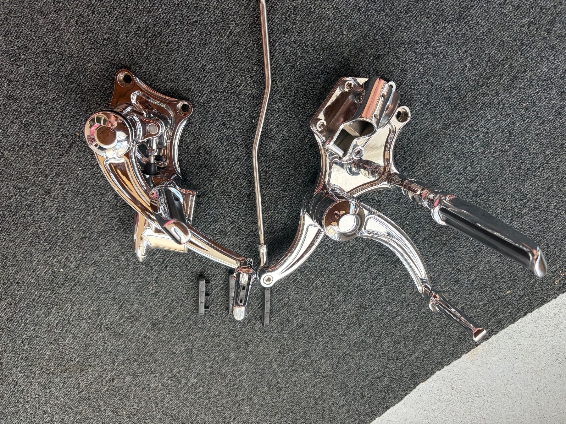 Harley-Davidson Tutti i ricambio per moto: Harley Fussrasten PM Performance Machine Chrom – Nuovo e nell'imballaggio originale da Rütihof venduto da elcheffe81 2