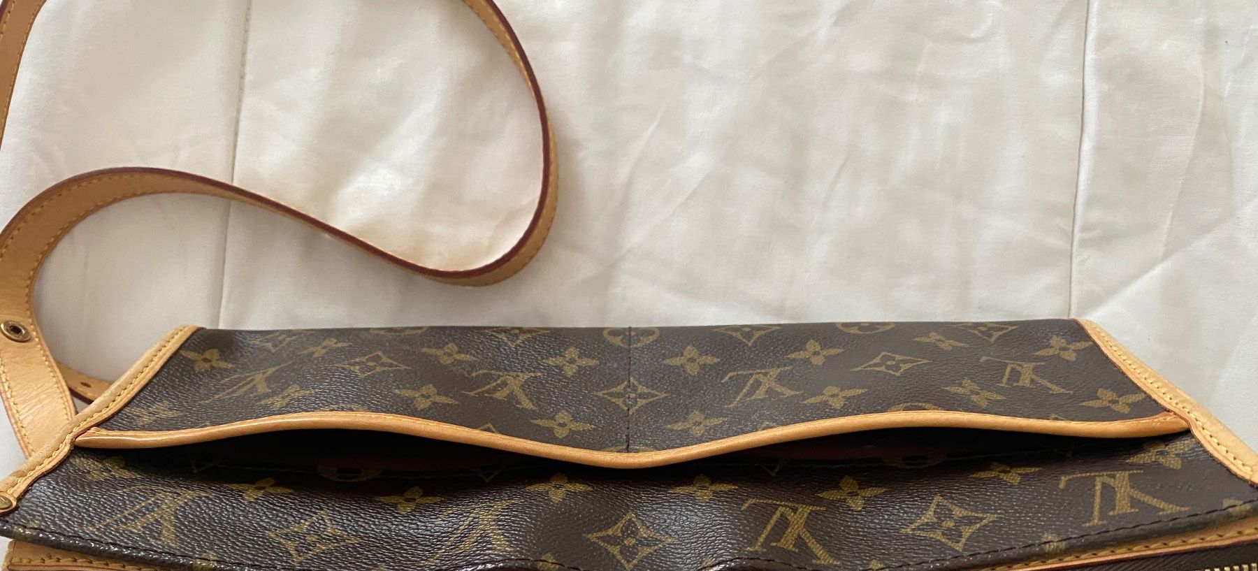 Louis Vuitton Taschen: LOUIS VUITTON Popincourt Long Monogram Canvas, 30x15cm – Neu (gemäss Beschreibung) aus Winkel von ferrari2022 3