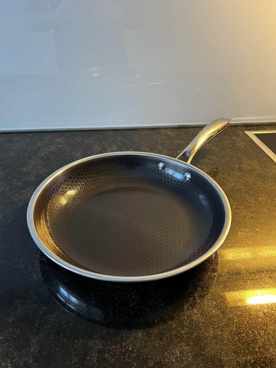 Pfannen: 20cm Hexclad pan – Gebraucht aus Zürich von etp_fl66 1