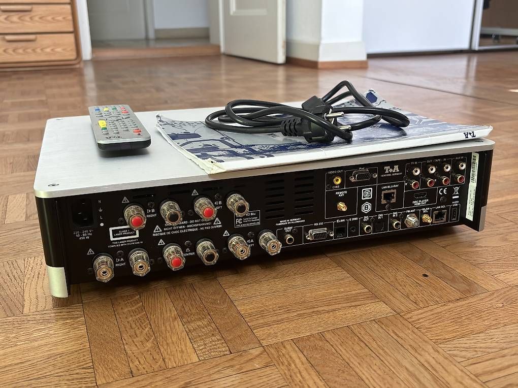 Multimediaplayer & Streamer: T+A K2 Blu High-End Multi Source System – Gebraucht aus Winterthur von Thierryy