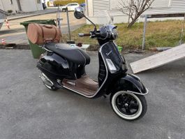 Vespa Gts125