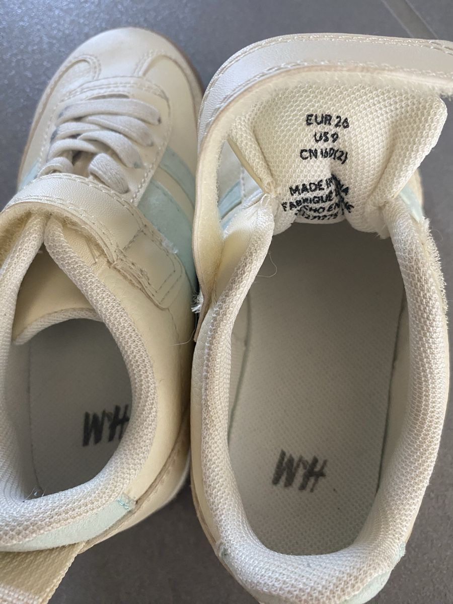 H&M Chaussures garçon: Baskets T.26 – D'occasion à Versoix par av_q1290 3