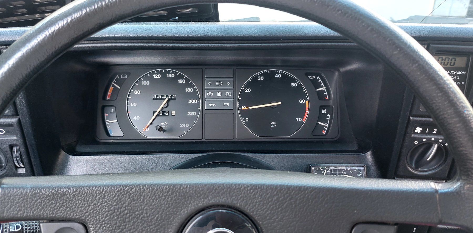 Opel Autos: OPEL MONZA 3.0 E – D'occasion à Buchs/SG par rockresort 7