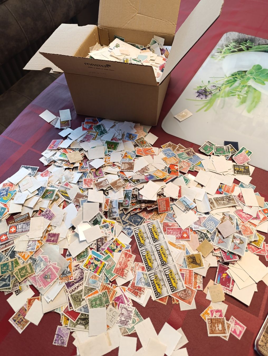Tous les timbres: TAUSENDE CH BRIEFMARKEN UNDURCHSUCHT – D'occasion à Reinach BL par Katzenmorli 4