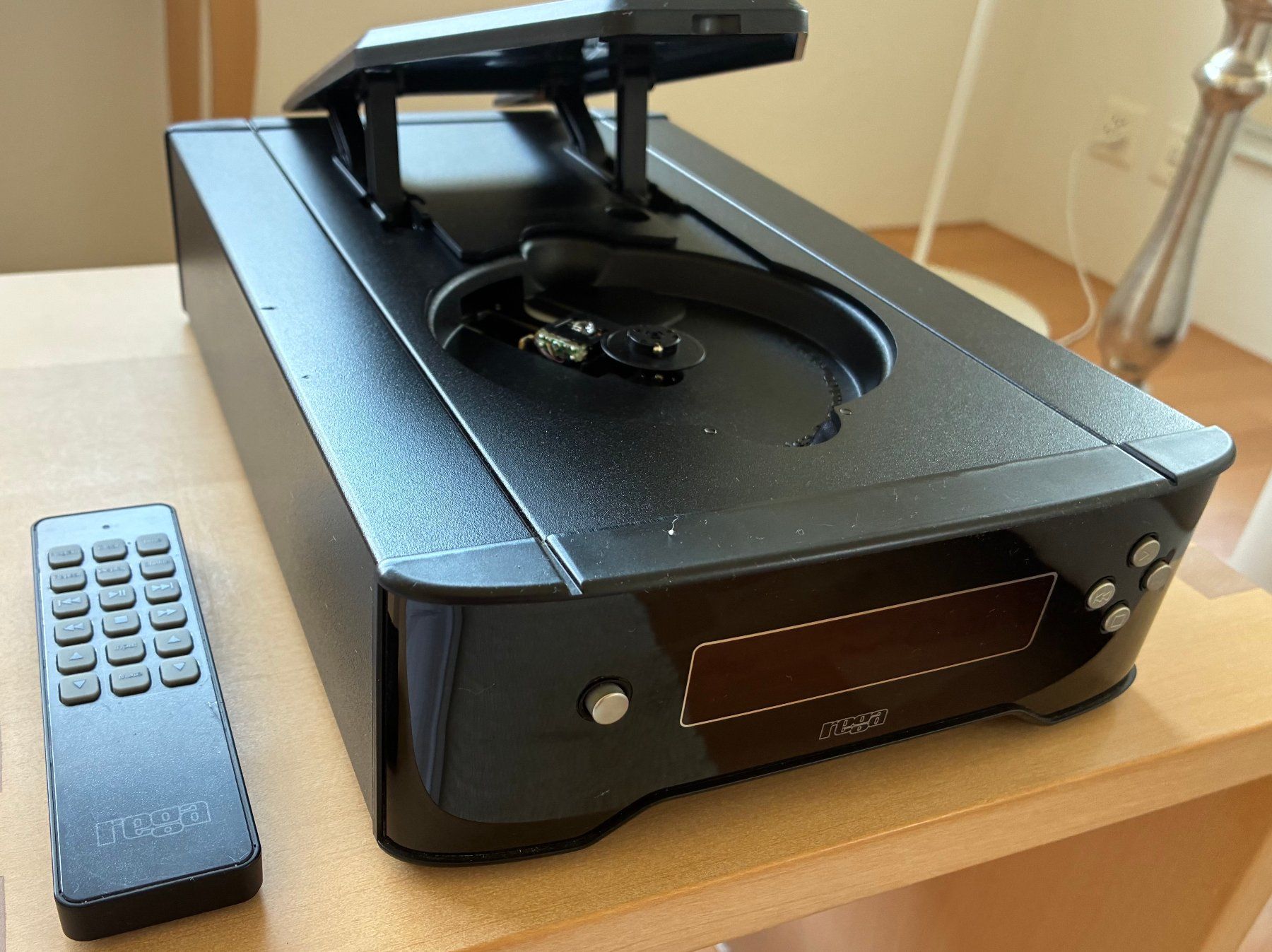 Rega Systèmes audio & multimédias: CD Player Rega Apollo – D'occasion à Nennigkofen par Sommersonnen