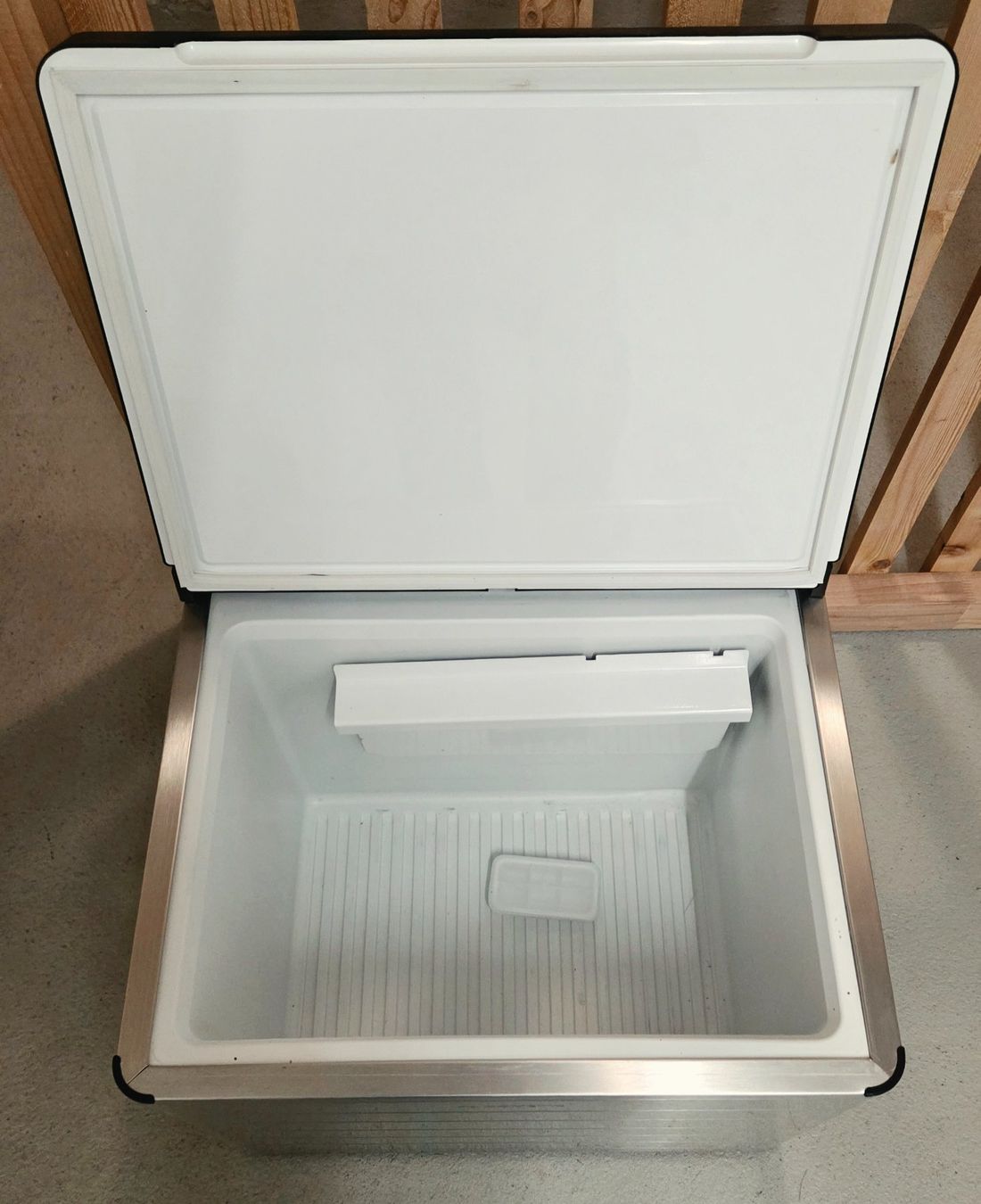 Dometic Kühlschränke & Kühlen: DOMETIC ACX40 "Combicool" Absorberkühlbox 40 Liter – Gebraucht aus Ittigen von bluesboy_66 1