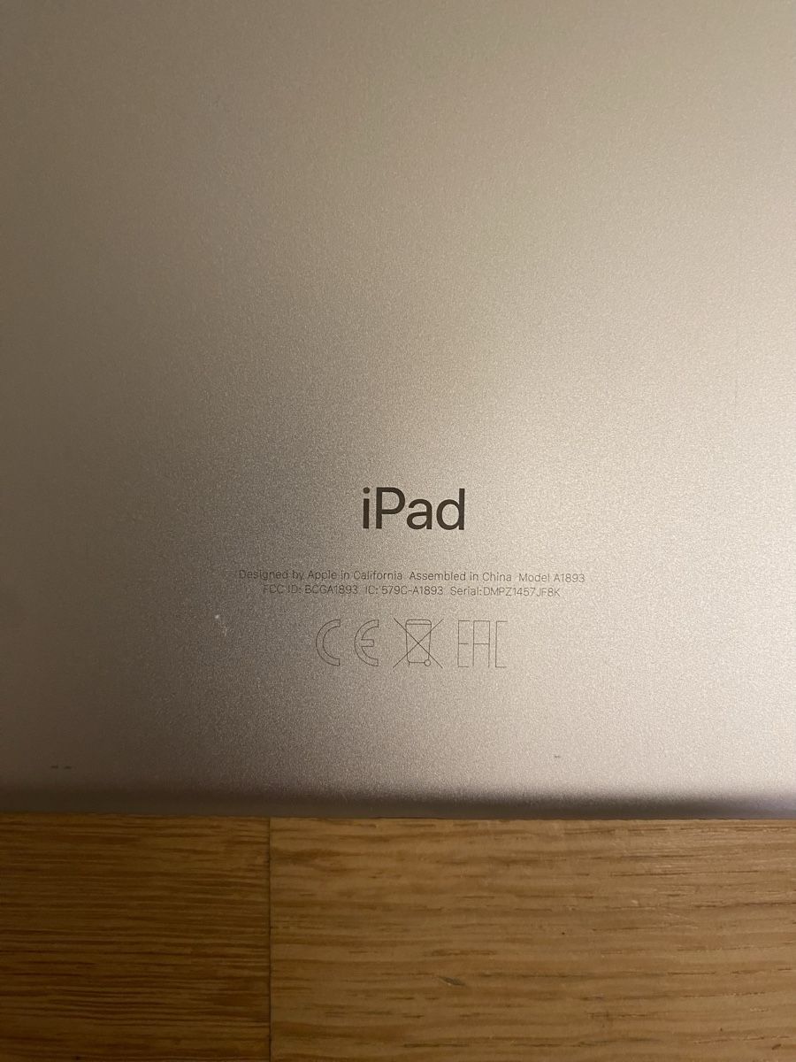 Apple Tablet PC: Excellent Condition Apple iPad 6 32GB – Gebraucht aus Thalwil von jon_xx9b 2
