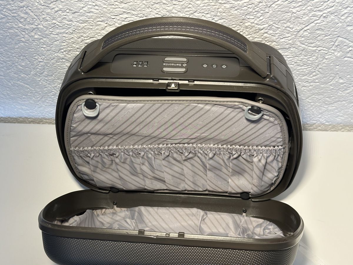 Samsonite Valises de voyage: Samsonite Kosmetikkoffer – D'occasion à Wädenswil par HobbyZimmer 6