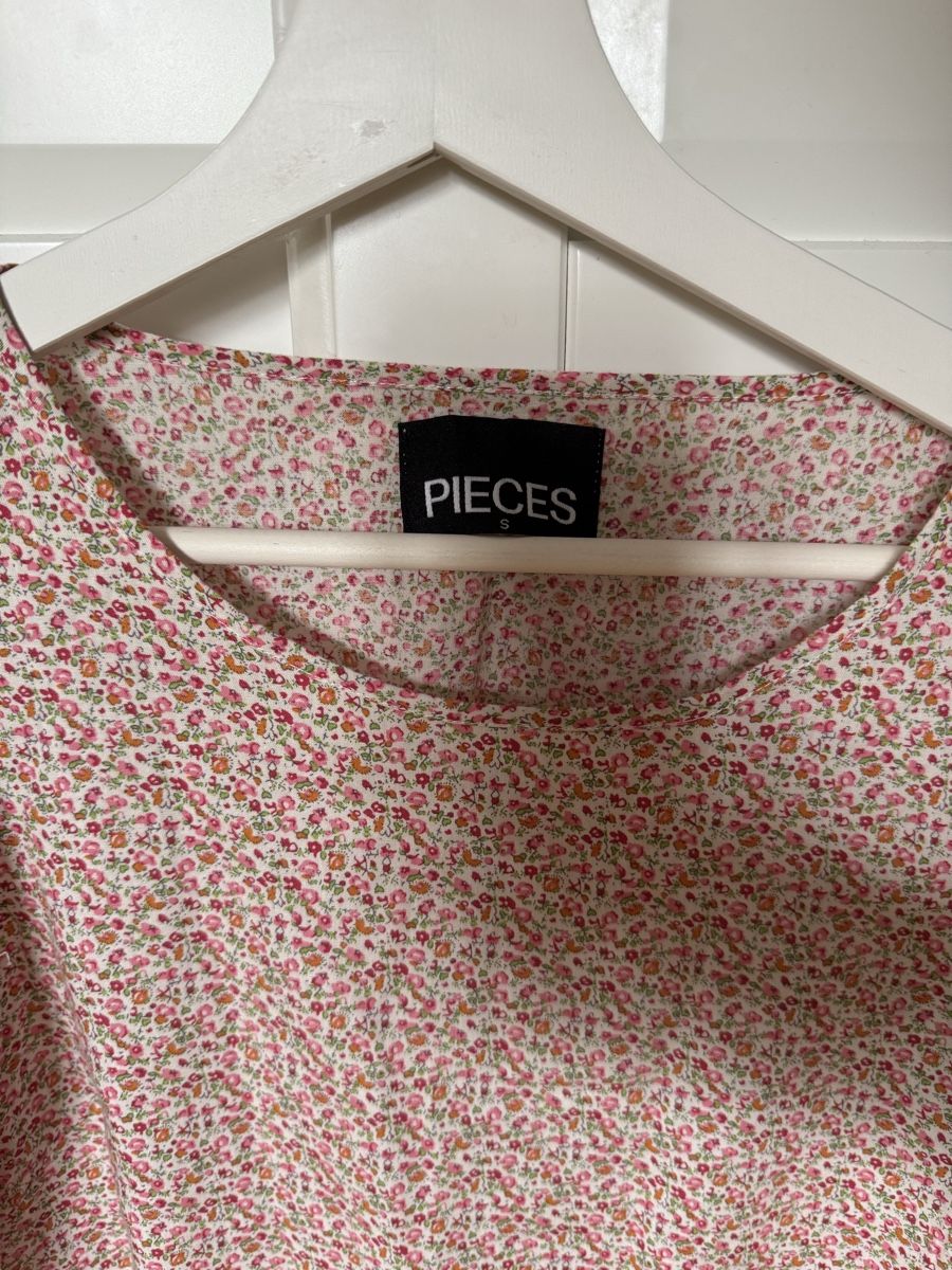 Pieces Robes: Sommerkleid – D'occasion à Widen par Nada. 2