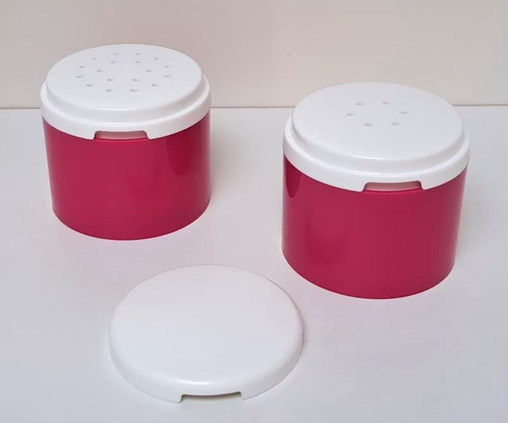 Set di piatti: Tupperware Salz- und Pfefferstreuer – Nuovo (secondo la descrizione) da Kaufdorf venduto da bambulka22