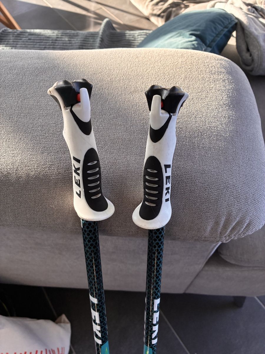 Leki Bastoncini da sci: Bâtons de ski Leki, bleus, 110cm – Usato da Cugy FR venduto da gre_mqy7 1