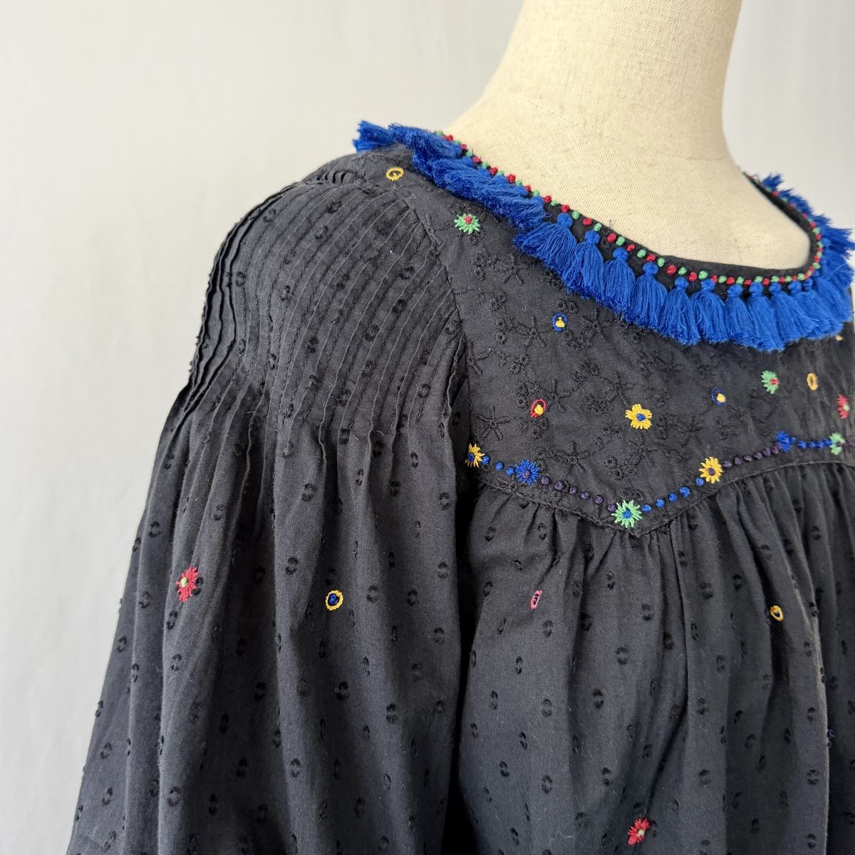 Kleider: Thierry Colson Embroidered Cotton Dress – Neu (gemäss Beschreibung) aus Emmen von Colette-Juliette 3