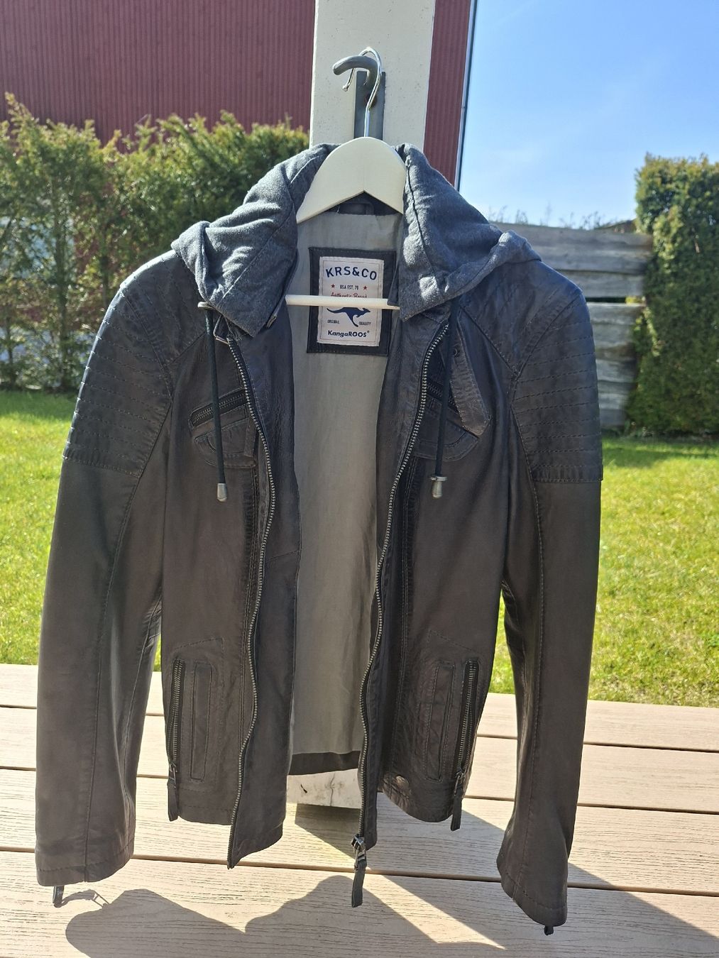 Giacche: Lederjacke mit Kapuze schwarz – Nuovo (secondo la descrizione) da Sirnach venduto da ronni30