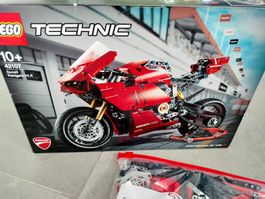 Lego Technic - Ducati Panigale V4 R (42107)