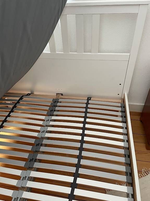 Letti: Bett Hemnes mit Lattenrost – Usato da Bern venduto da eva_j5x6 1