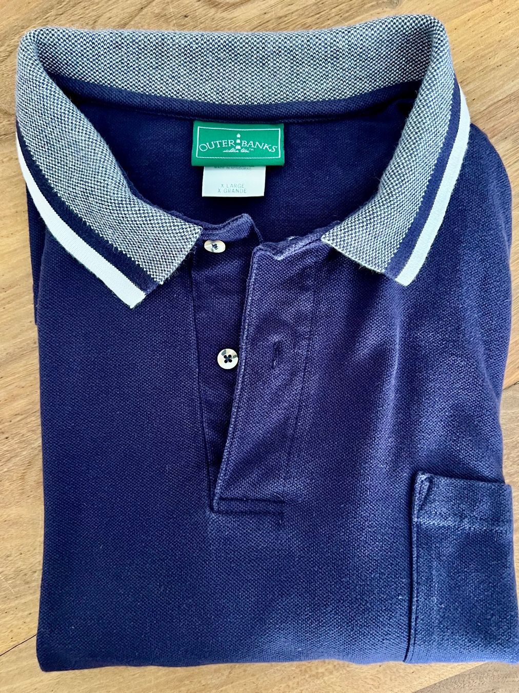 Polo-Shirts: 2 Polo Bundle Bill Blass & Outer Banks Gr. M/XL USA – Gebraucht aus Rapperswil SG von Keller_Pipo 1