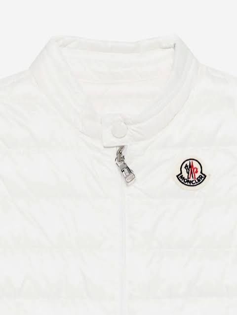 Altro abbigliamento per bambino: Moncler New Amaury gilet enfant 2 ans – Usato da Puidoux venduto da vendange 2